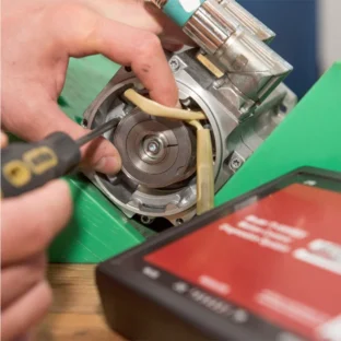 PLCTRONIC workshop and industrial electronics 10