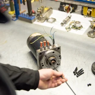 PLCTRONIC workshop and industrial electronics 1