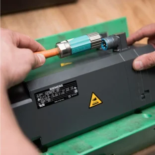 PLCTRONIC workshop and industrial electronics 9